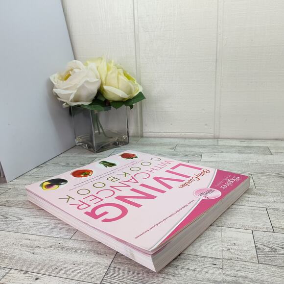 Betty Crocker Living with Cancer Cookbook Kris Ghosh MD MBA Linda Carson MD - Picture 13 of 13